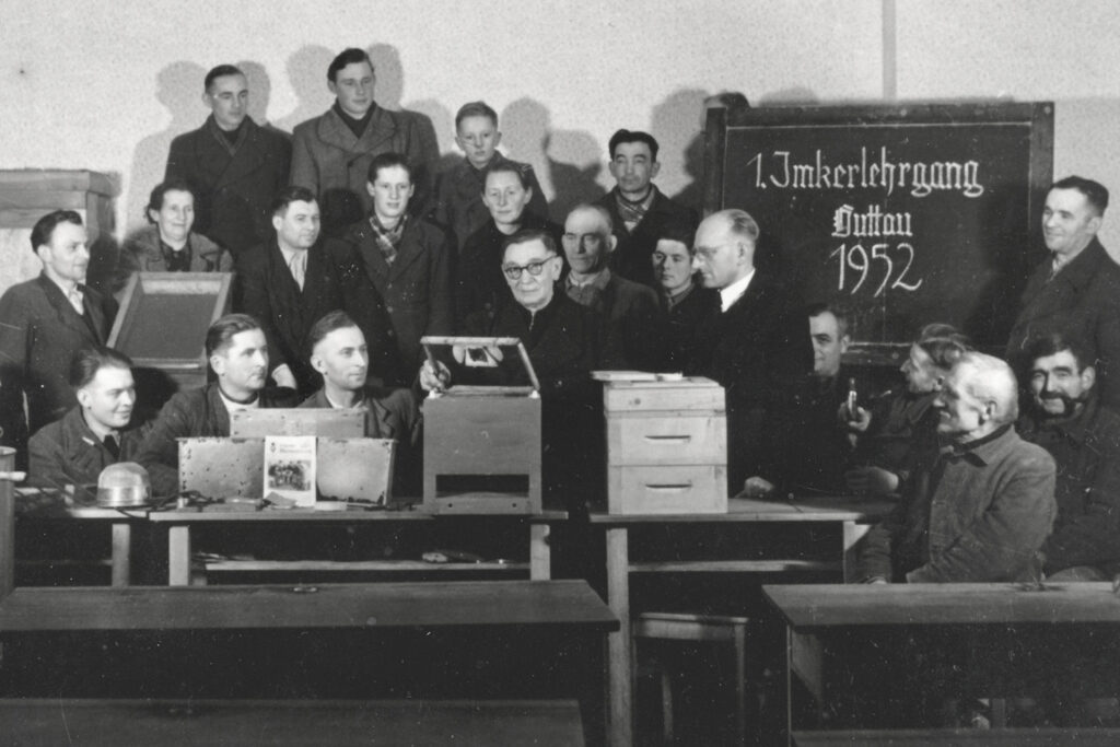 Guttau - 1952 Imkehrlehrgang im Gasthof