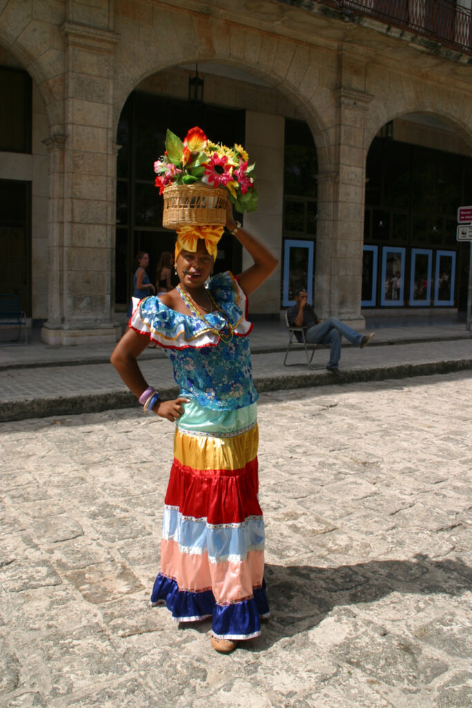 Kuba-Blumenmädchen in Havanna